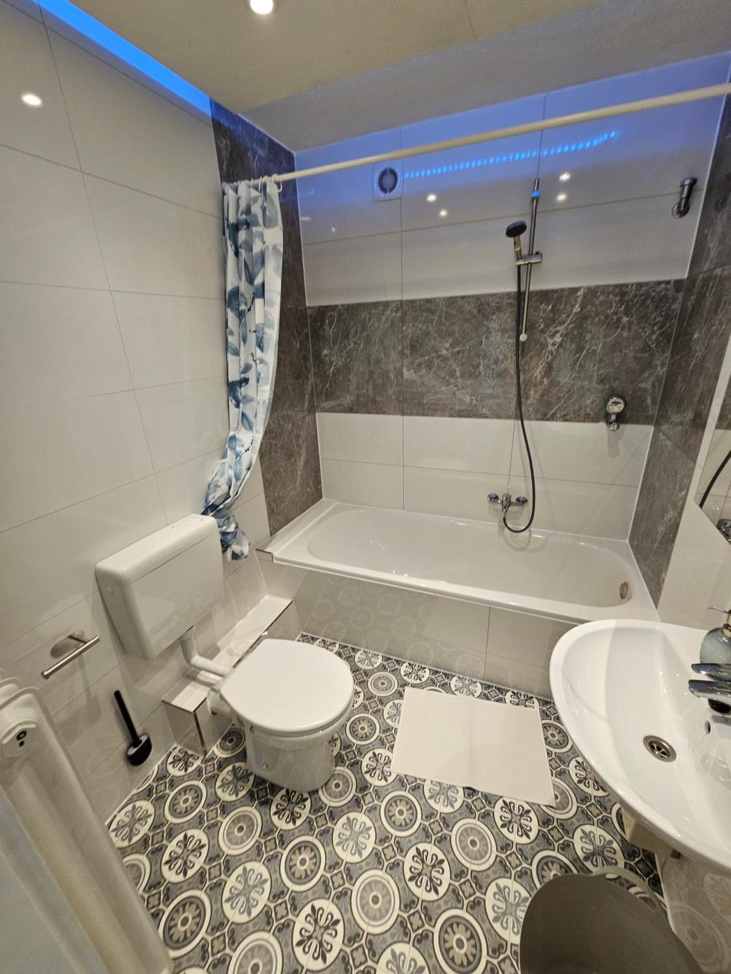 Duisburg Zentral Nord Appartement Buitenkant foto